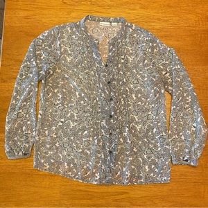 Liz Claiborne black printed button down blouse with pleated front details size L